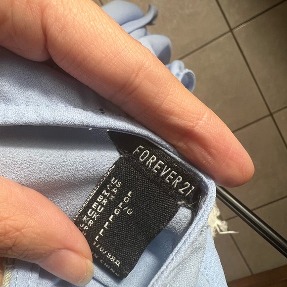 Baby blue open back top - Picture 5 of 5